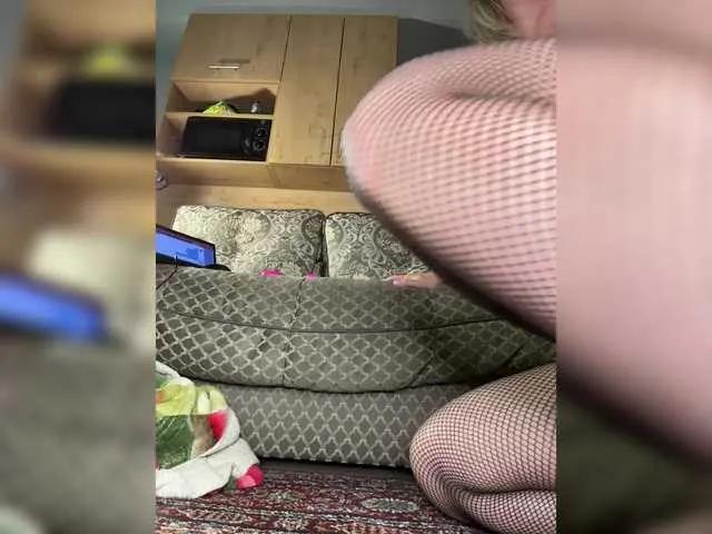 BongaCams SweetMammy-1 is Freechat SweetMammy-1 — It excites a man's mind and intelligent humor. I love trying new things!